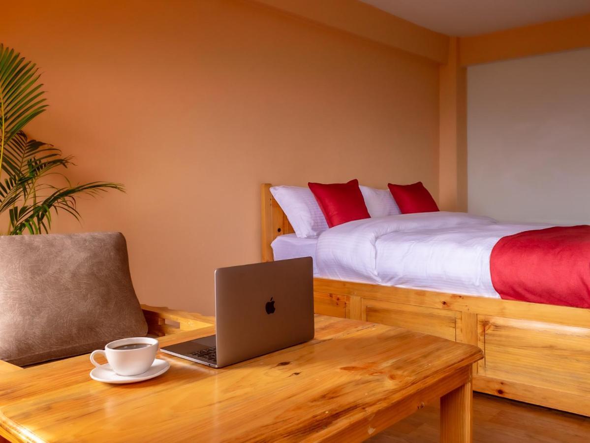 Eagle Nest Hotel Bhatgoan Eksteriør bilde